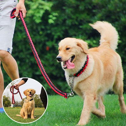 laisse pour chien noir et rouge fait de nylon tressé